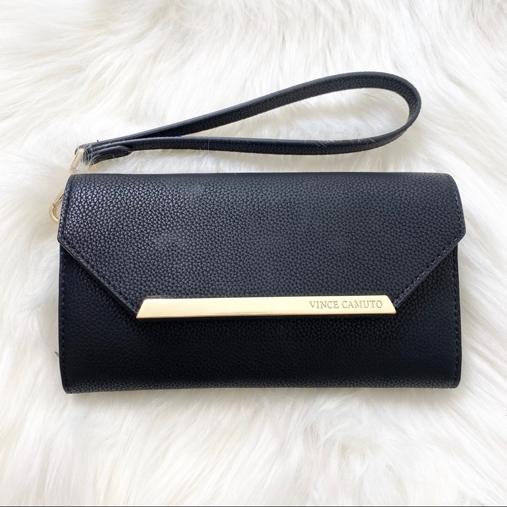 VINCE CAMUTO WRISTLET/WALLET